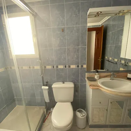 Amplio Con Piscina Fuengirola